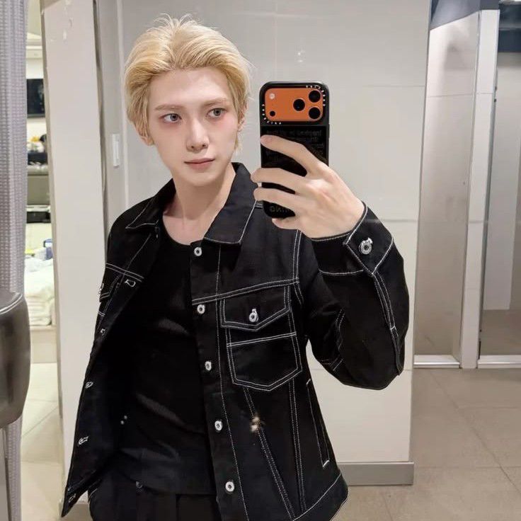 에이티즈 최근 활동샷