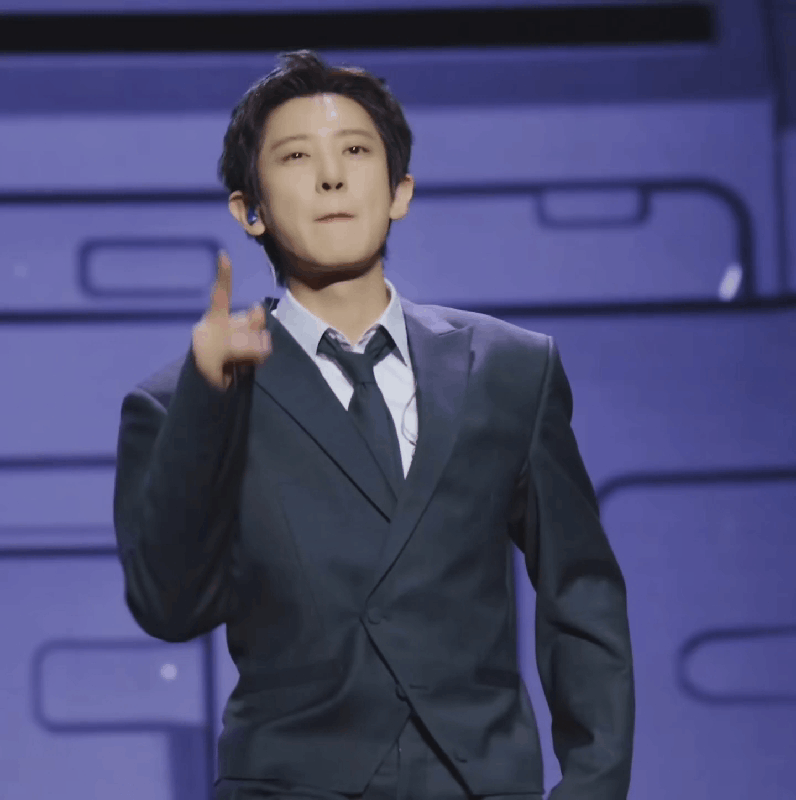 찬열 (EXO)의 최신 사진