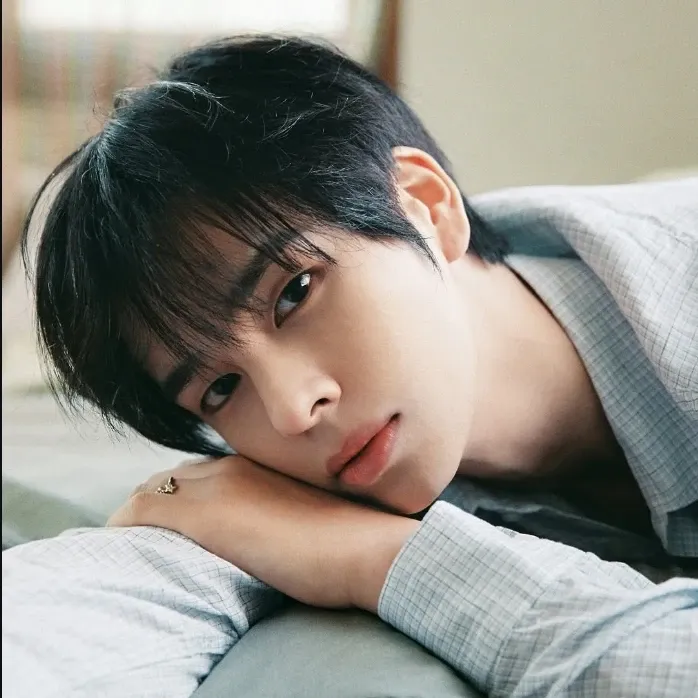 A moment captured by Serim (CRAVITY)'s fan