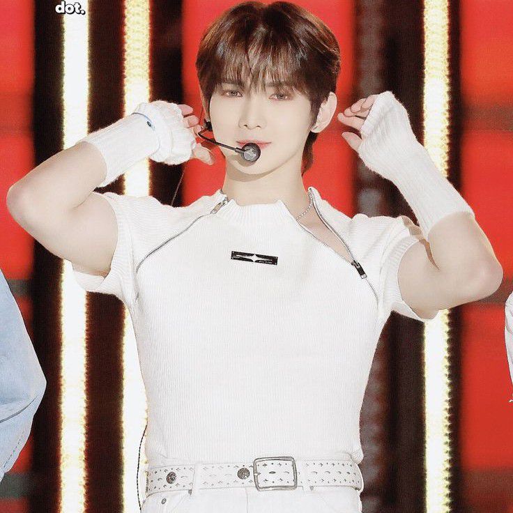 ATEEZ的最新照片