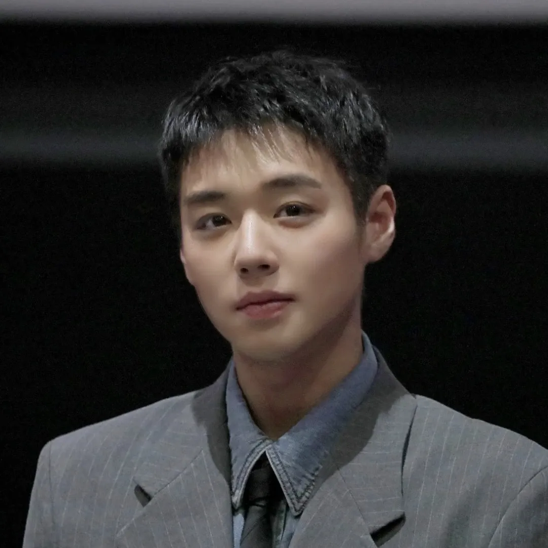 박지훈의 최신 사진