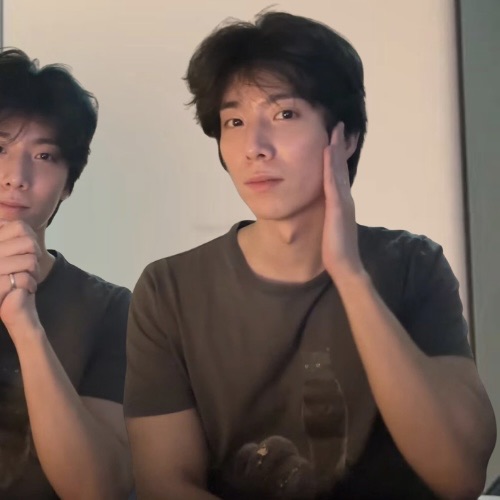 Latest photo of Hwiyoung (SF9)