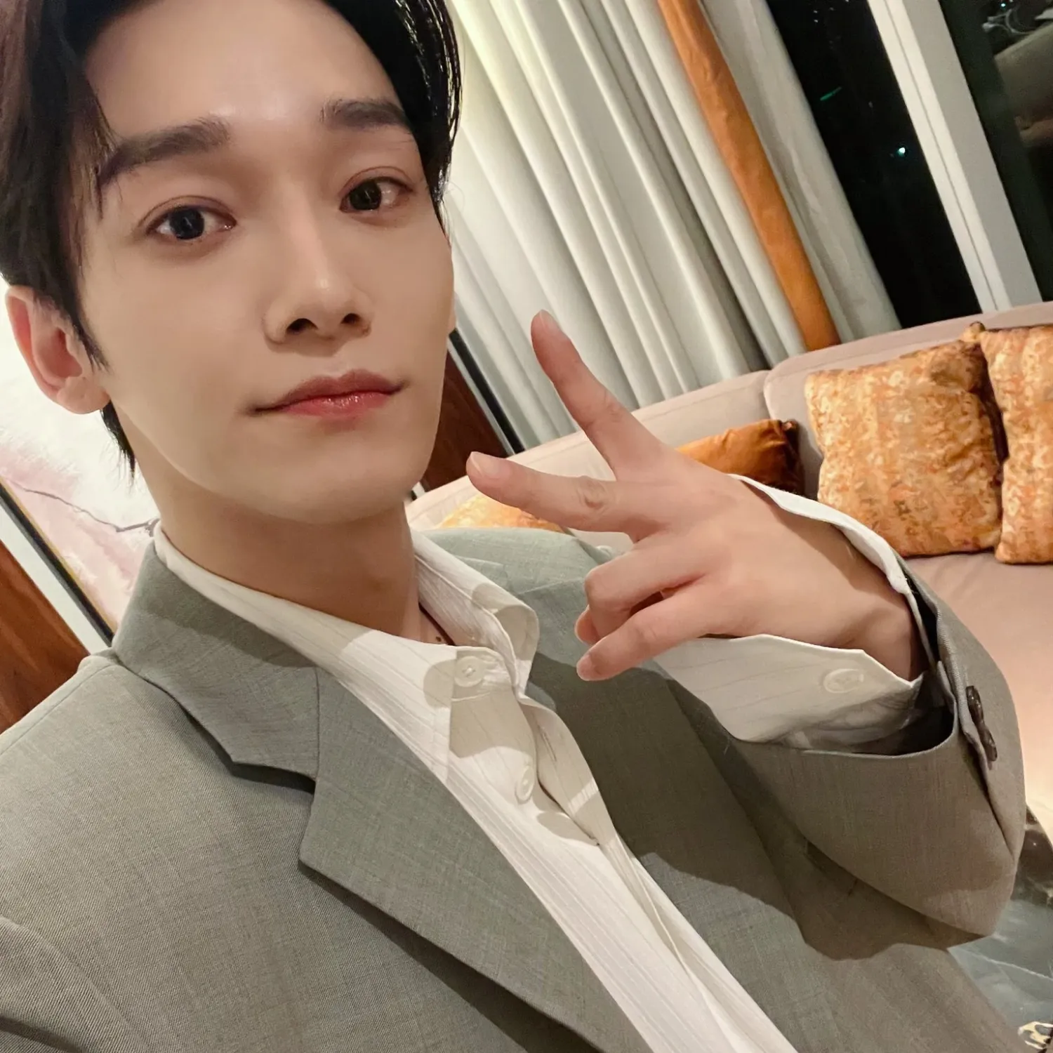Recent activity shot of Chen (EXO)