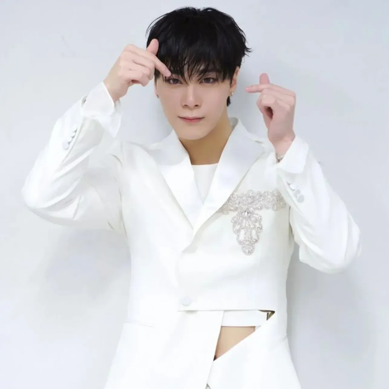 Latest photo of Moonbin (ASTRO)
