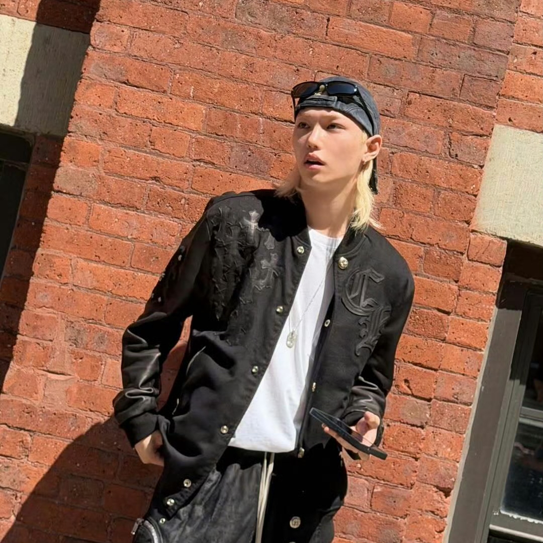 Latest photo of Felix (Stray Kids)