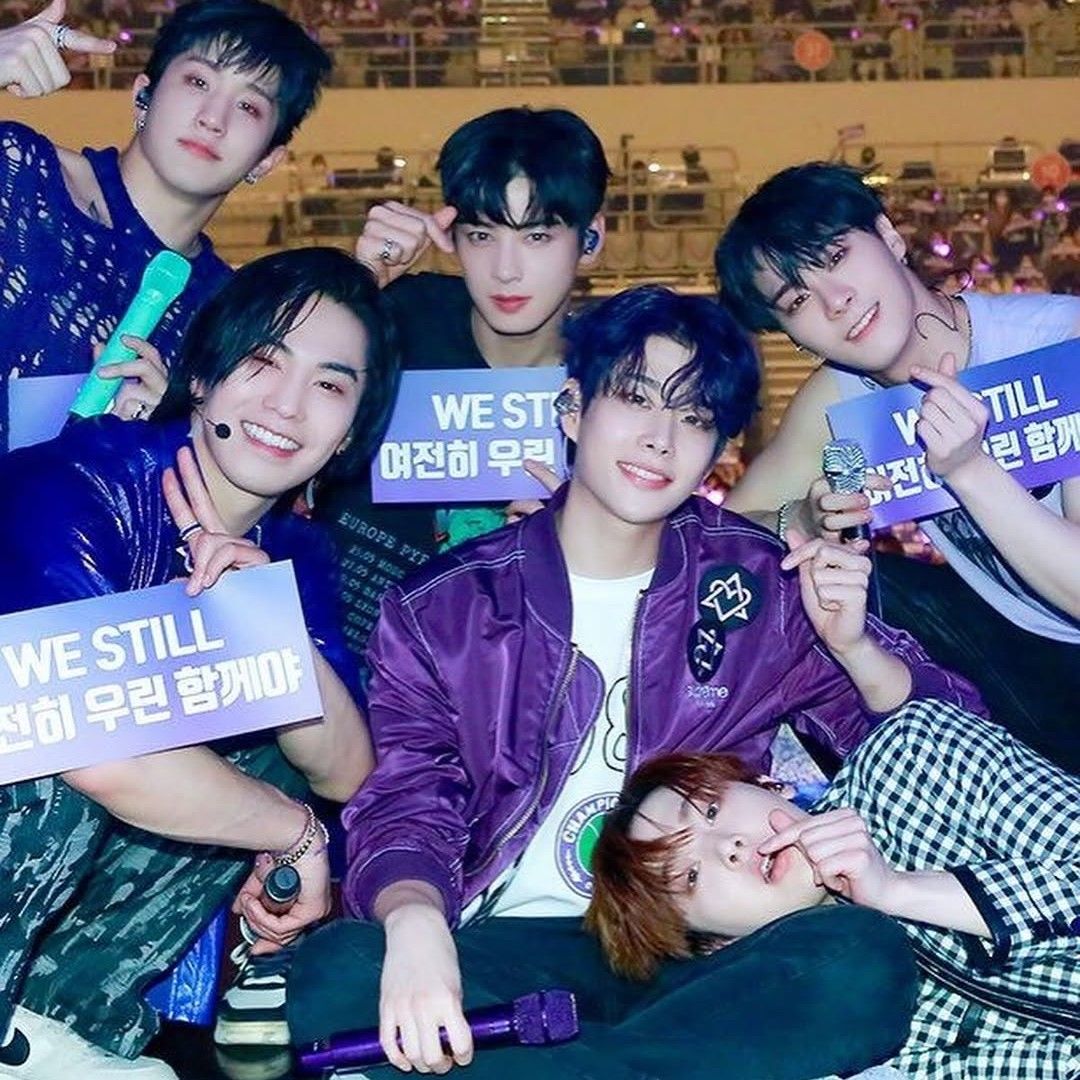 A moment captured by ASTRO's fan