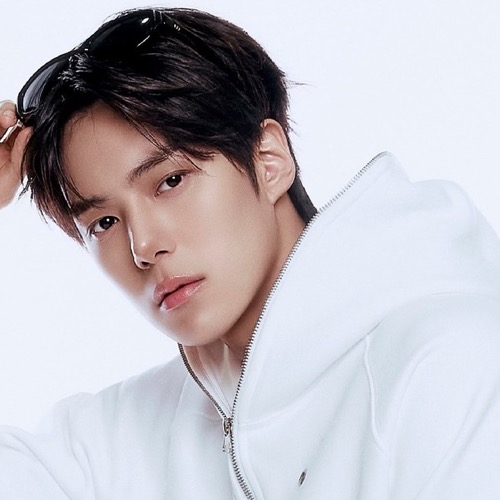 Latest photo of Minhyuk (MONSTA X)