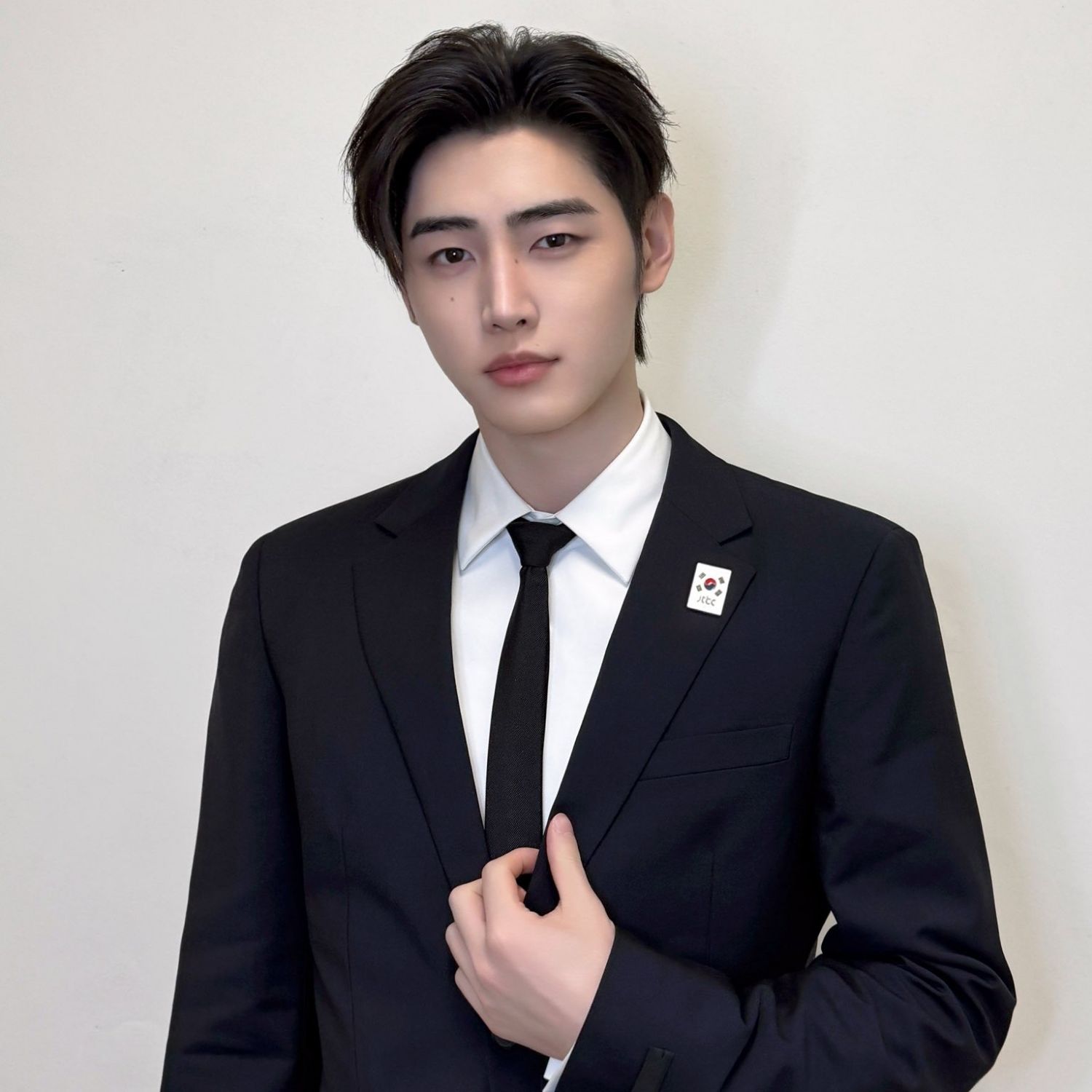 성훈 (ENHYPEN) 최근 활동샷