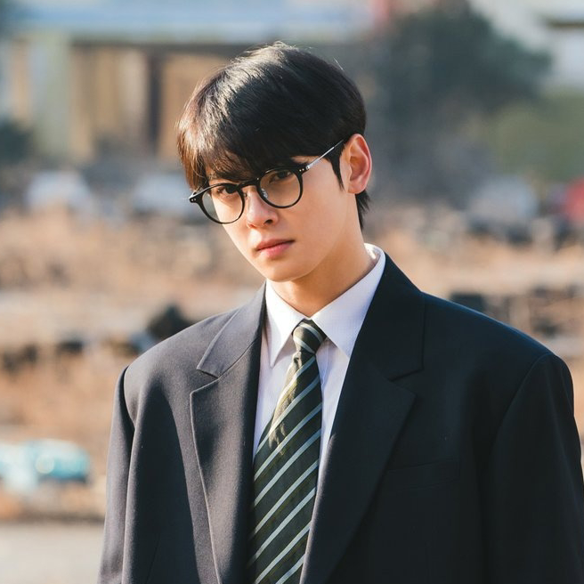 Latest photo of Eunwoo (ASTRO)