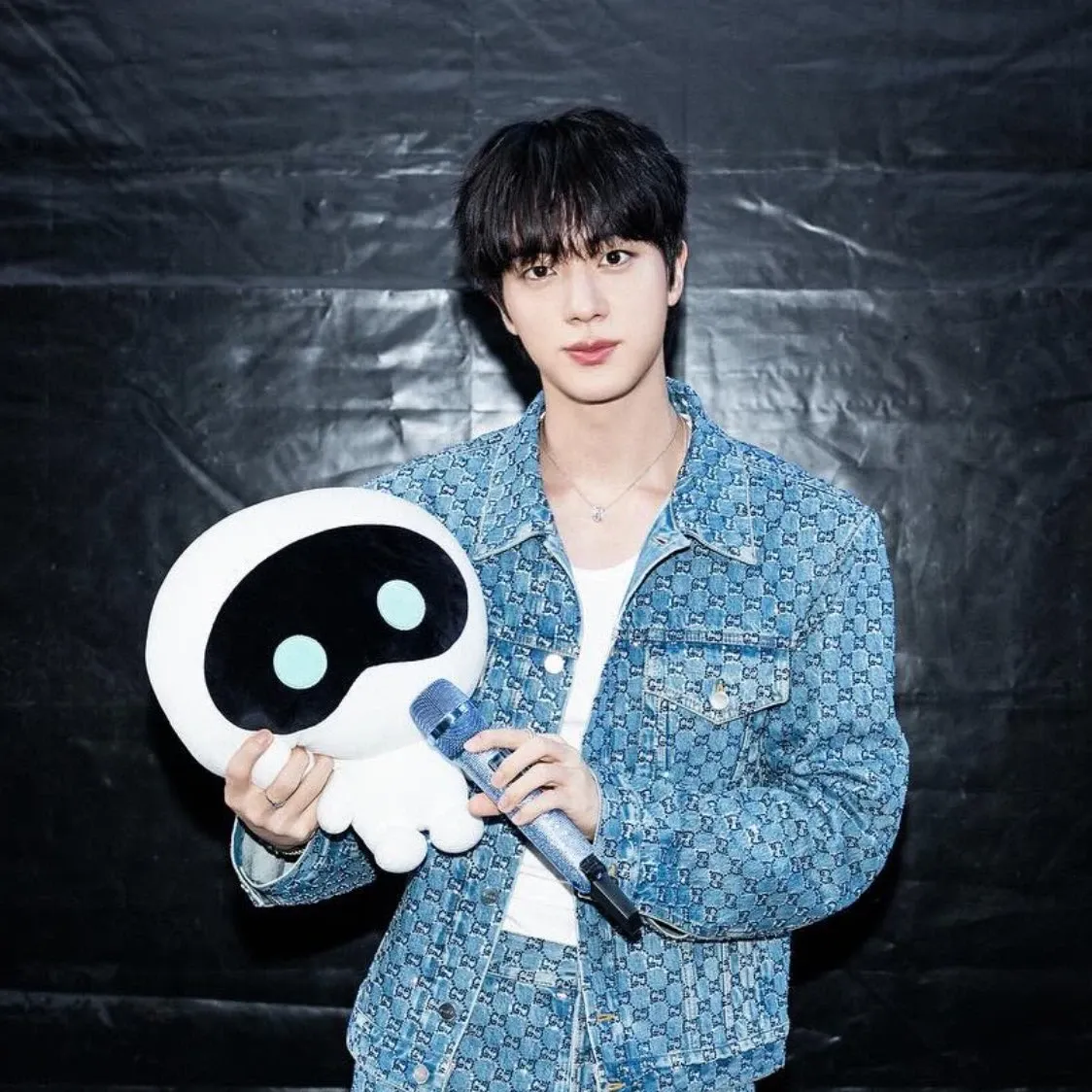 진 (방탄소년단) 최근 활동샷