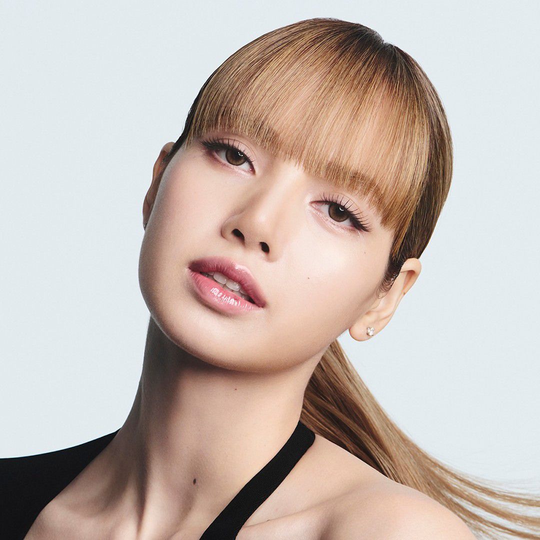 리사 (BLACKPINK)의 최신 사진