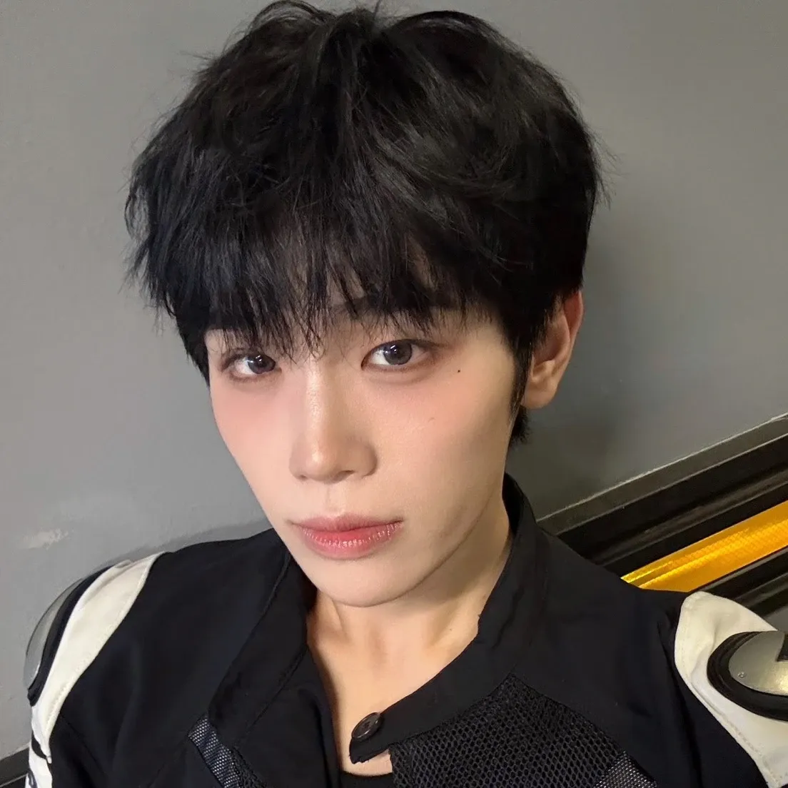 Recent activity shot of Kim Taerae (ZEROBASEONE)