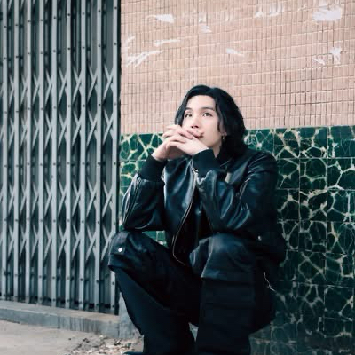 SUGA (防弹少年团)的最新照片