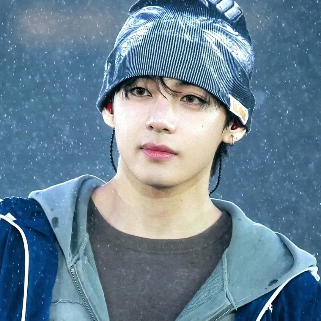 Momen yang diabadikan oleh penggemar V (BTS)