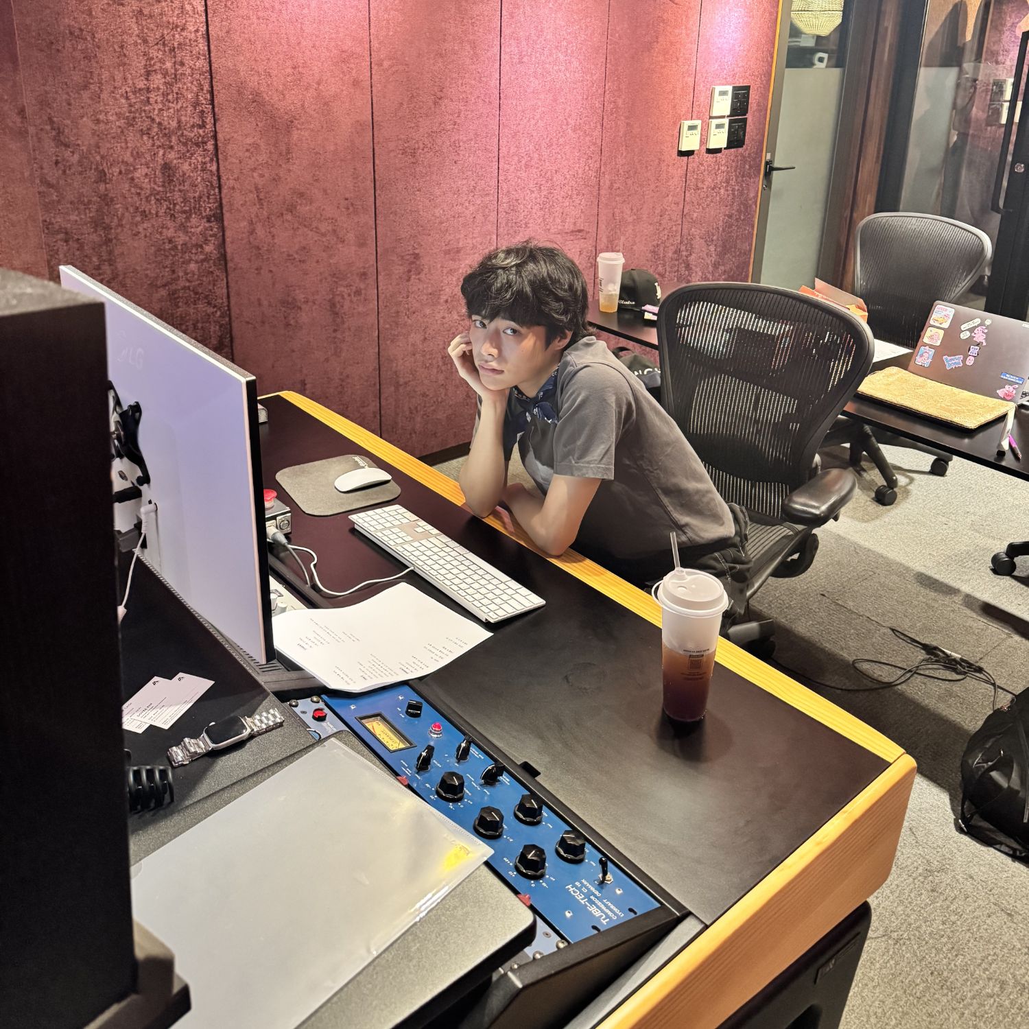 Behind-the-scenes cut of Hanbin (TEMPEST)