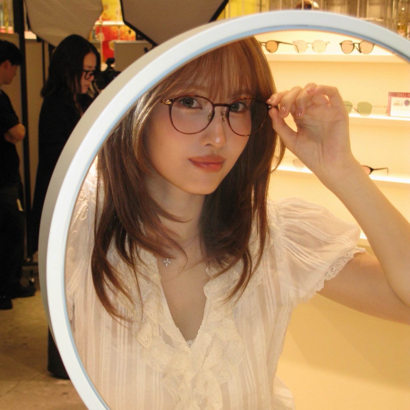 Foto terbaru Momo (TWICE)