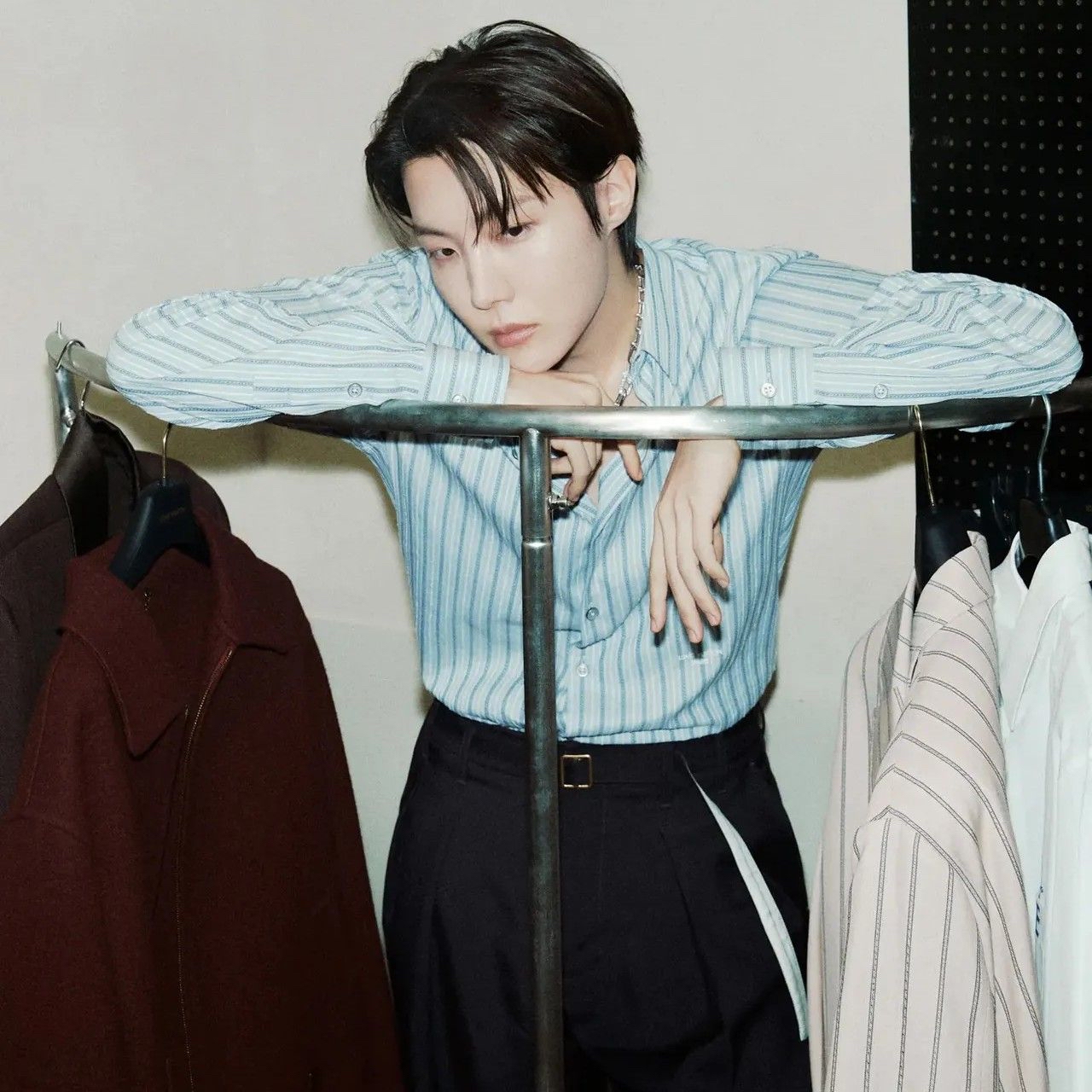 제이홉 (방탄소년단)의 최신 사진