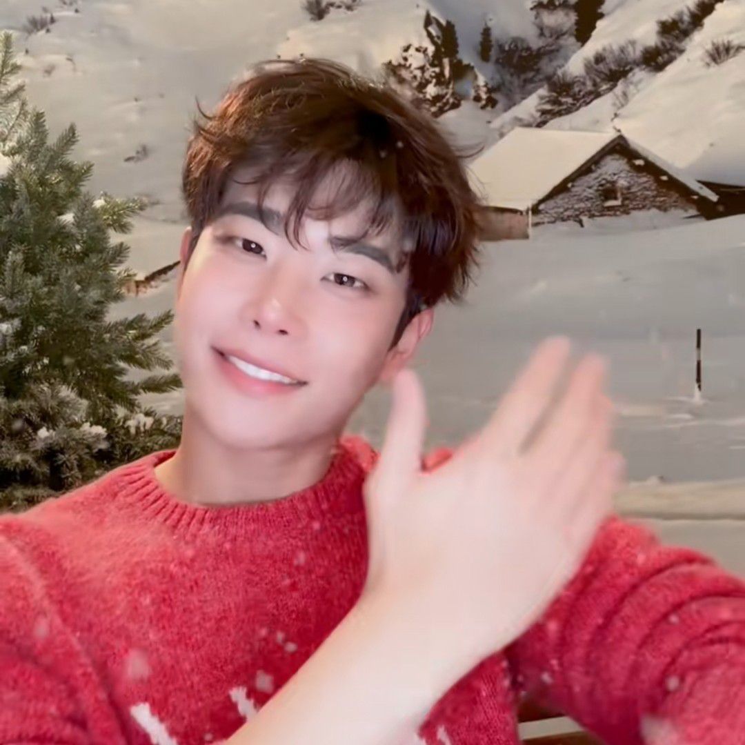 Behind-the-scenes cut of MJ (ASTRO)