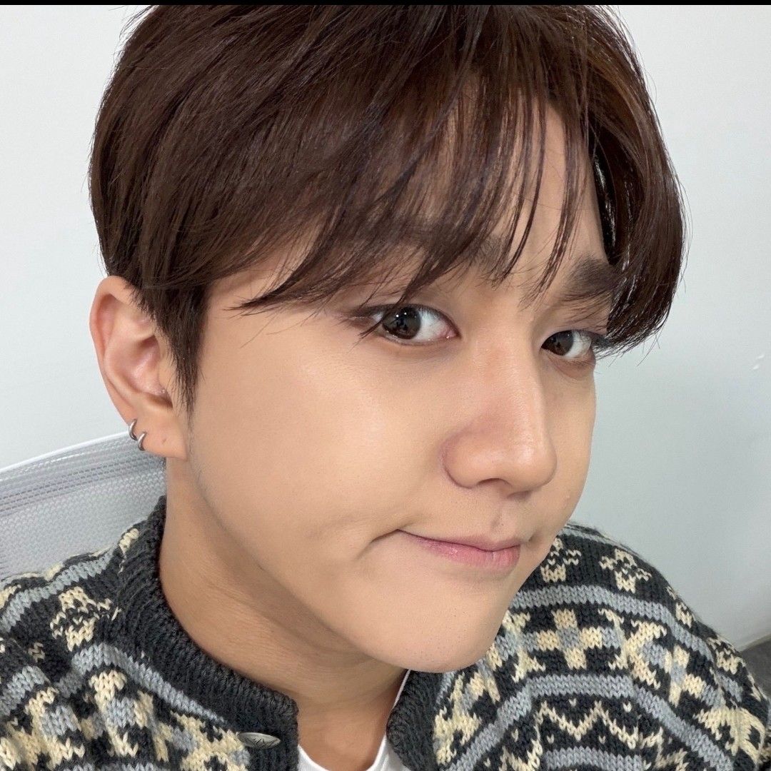 A moment captured by Hong Joochan (GoldenChild)'s fan