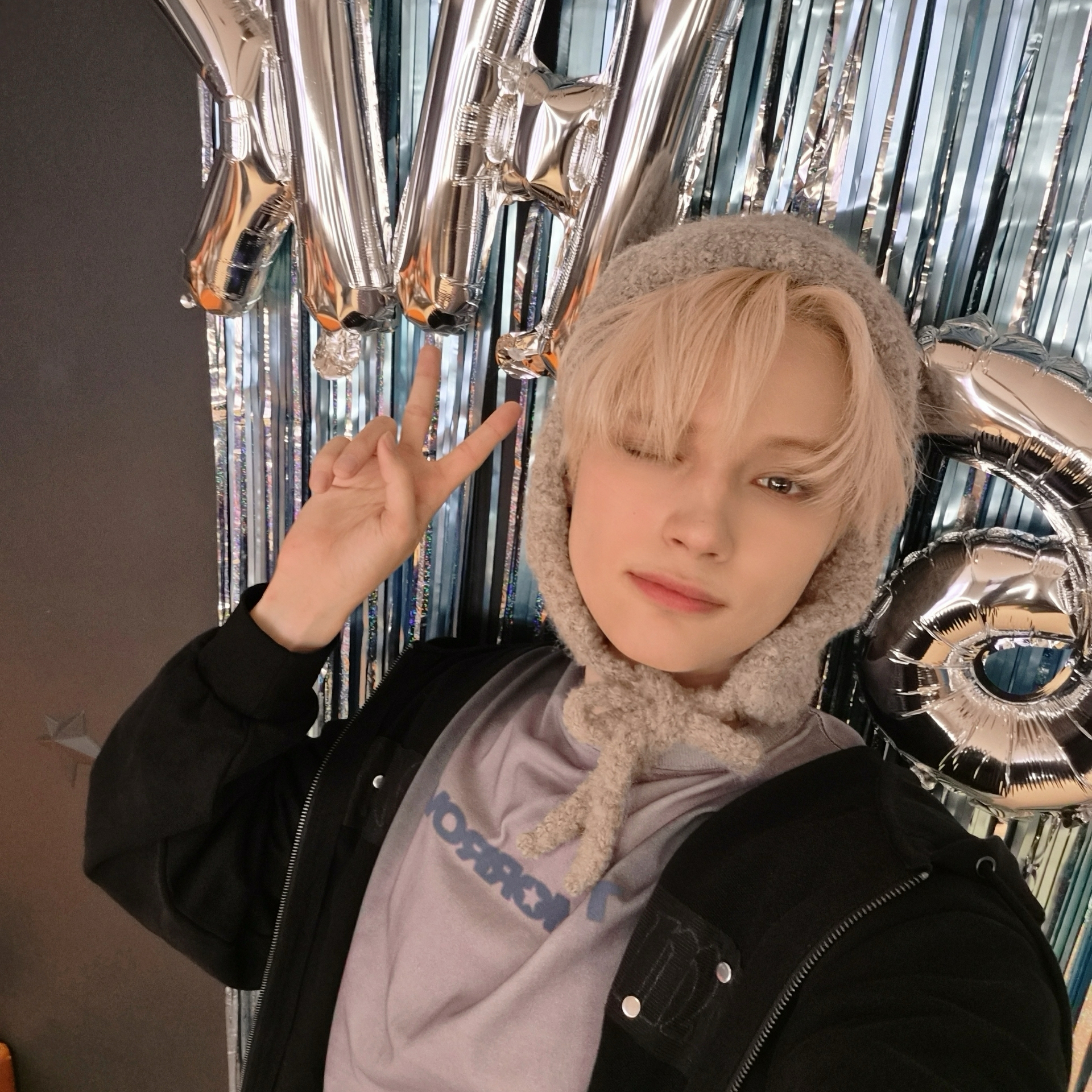 Latest photo of HueningKai (TOMORROW X TOGETHER)