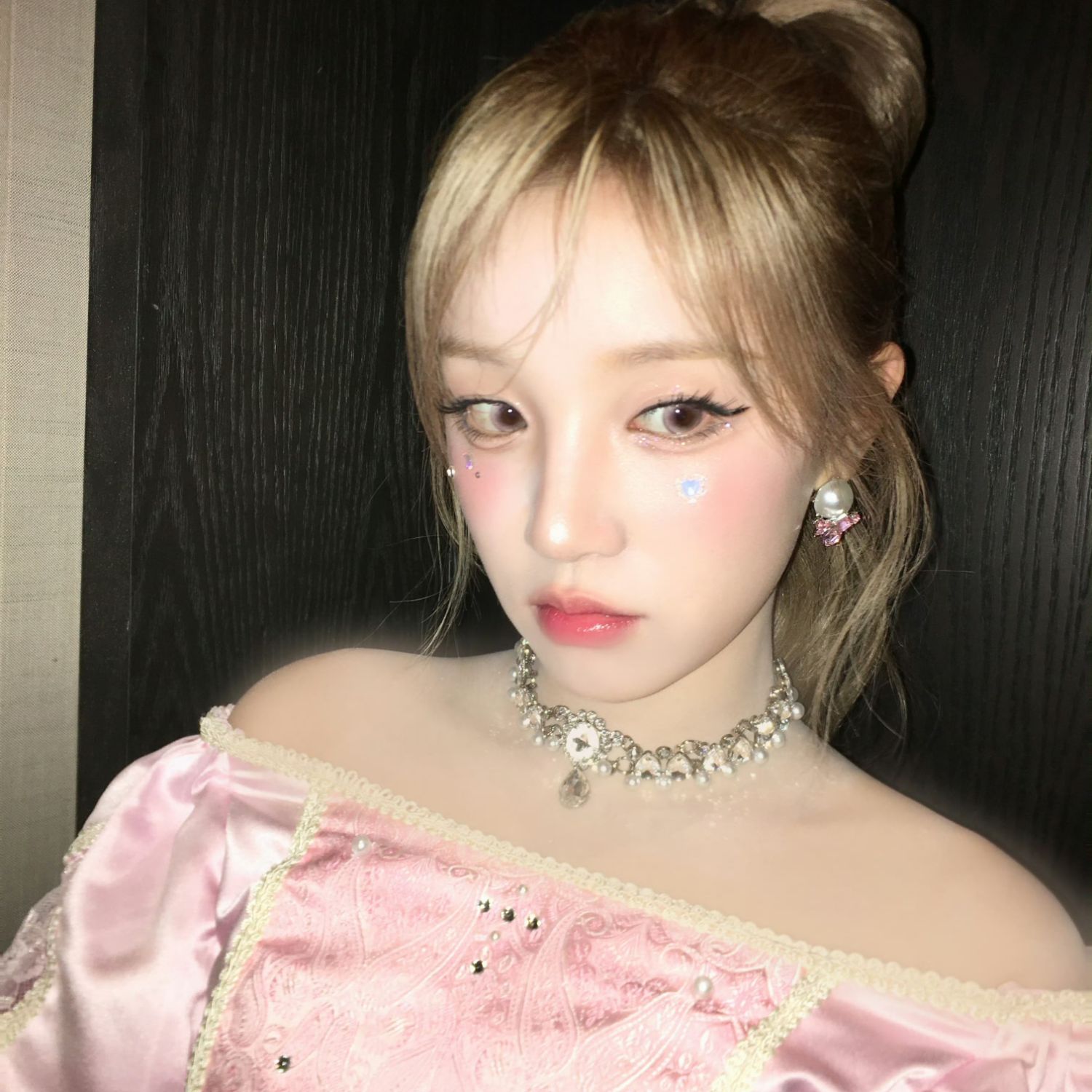 Behind-the-scenes cut of Yuqi (i-dle)