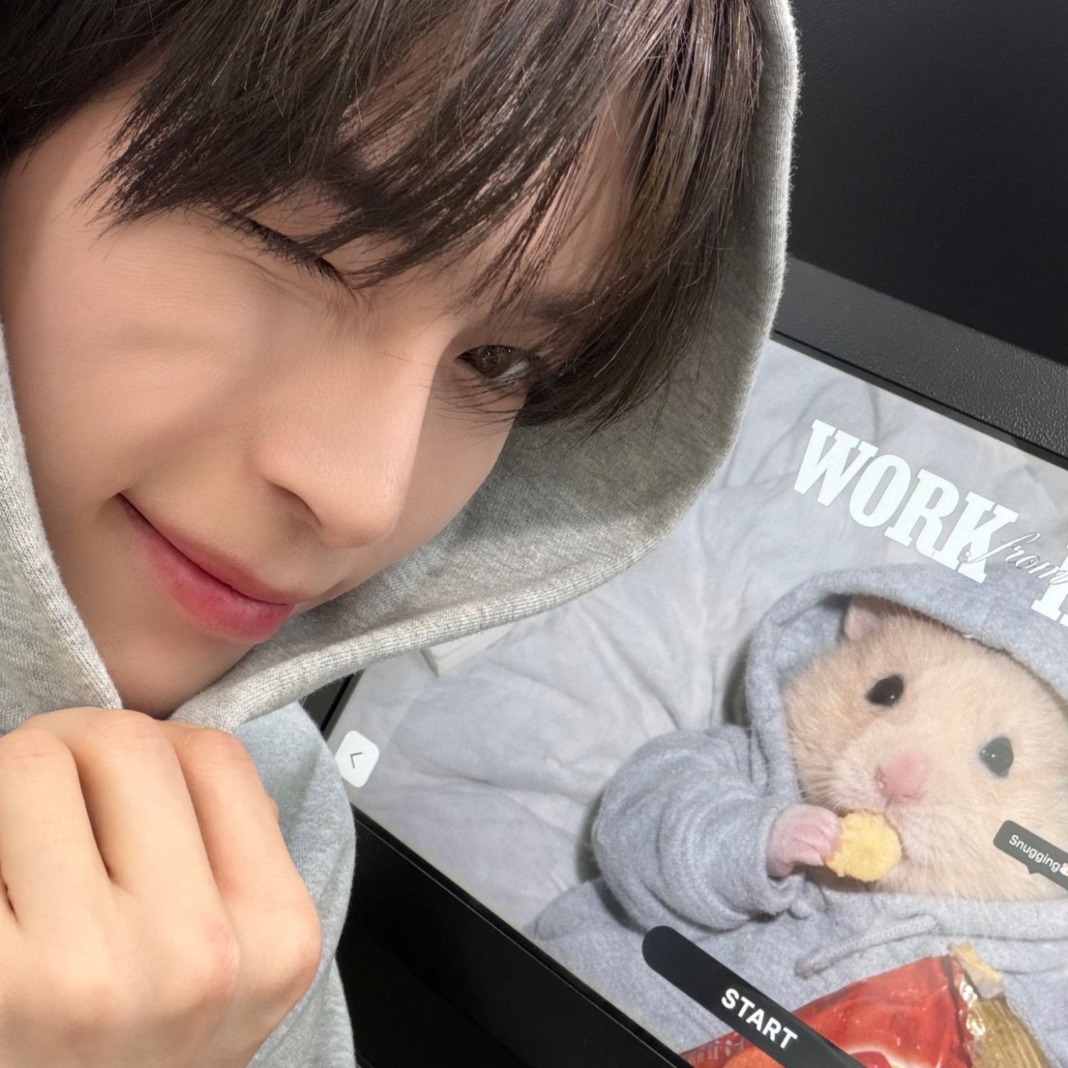 A moment captured by Sung Hanbin (ZEROBASEONE)'s fan