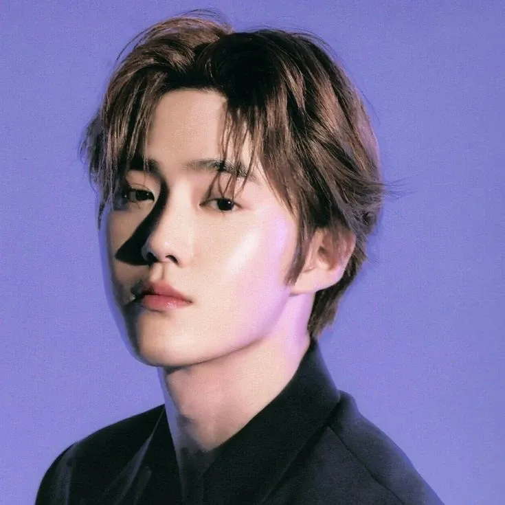 Behind-the-scenes cut of EXO