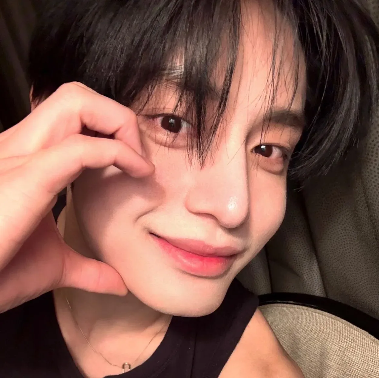 Latest photo of Kim Jiwoong (ZEROBASEONE)