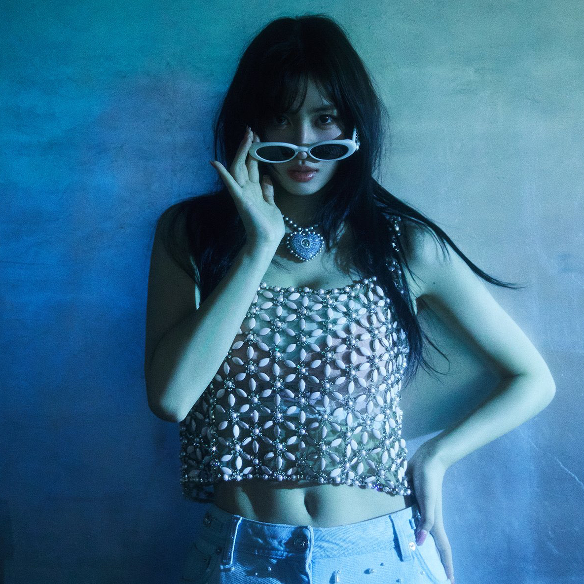 Foto aktivitas terbaru Momo (TWICE)