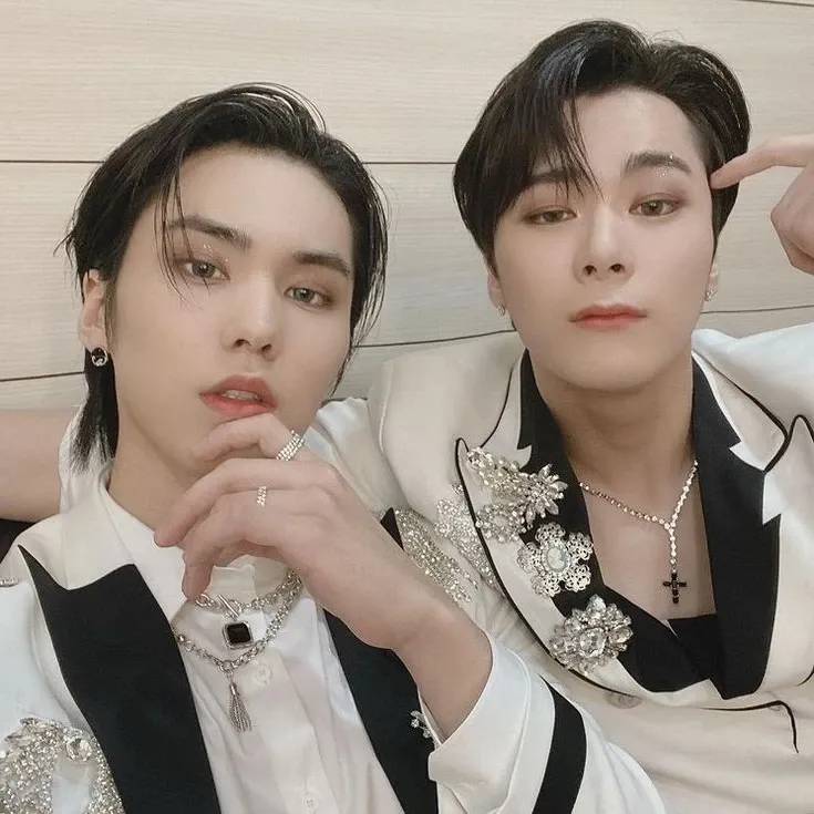 아스트로의 비하인드 컷