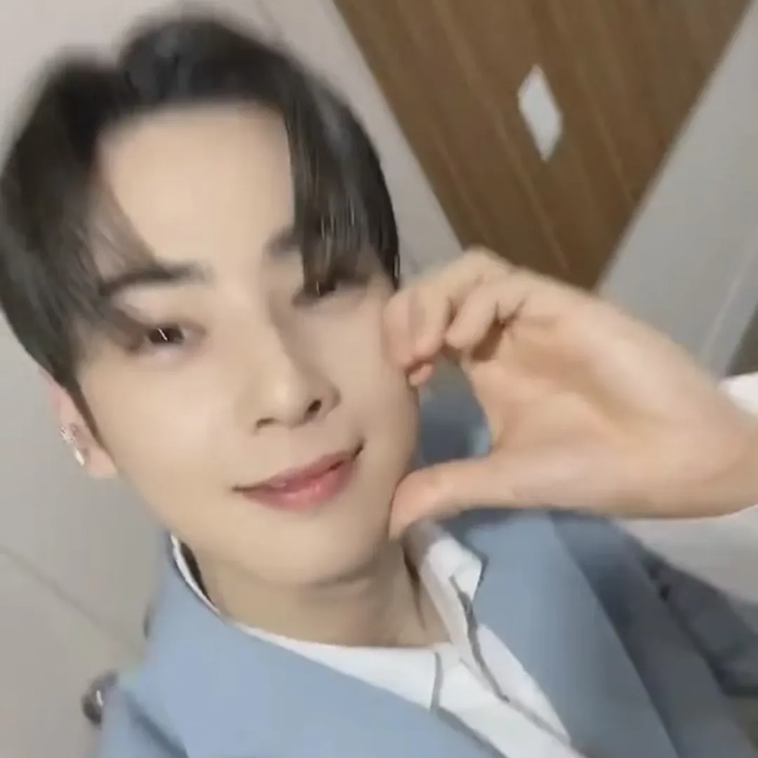 Behind-the-scenes cut of Eunwoo (ASTRO)