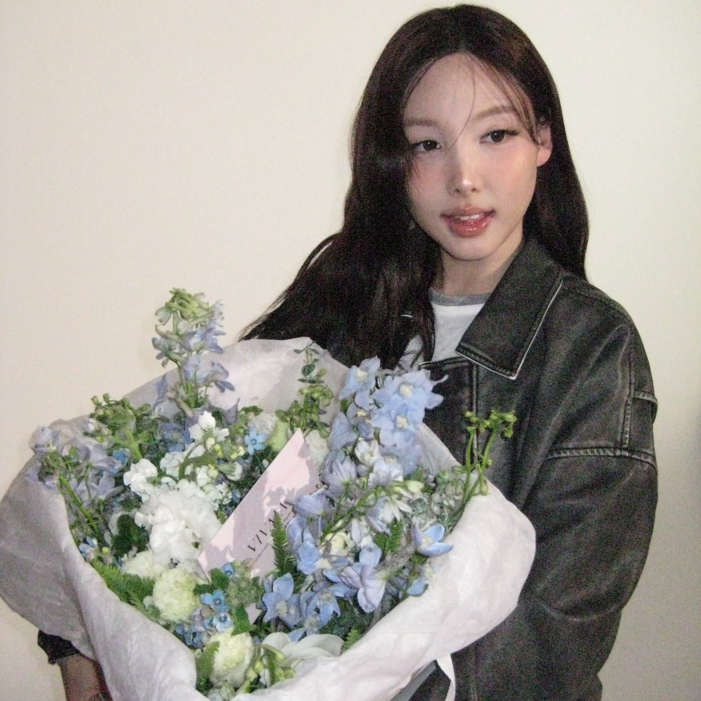 Behind-the-scenes cut of Nayeon (TWICE)