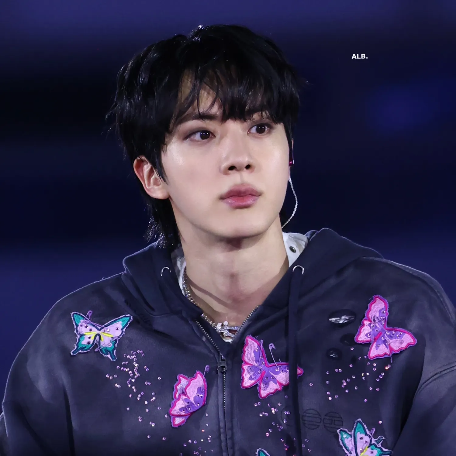 진 (방탄소년단)의 비하인드 컷