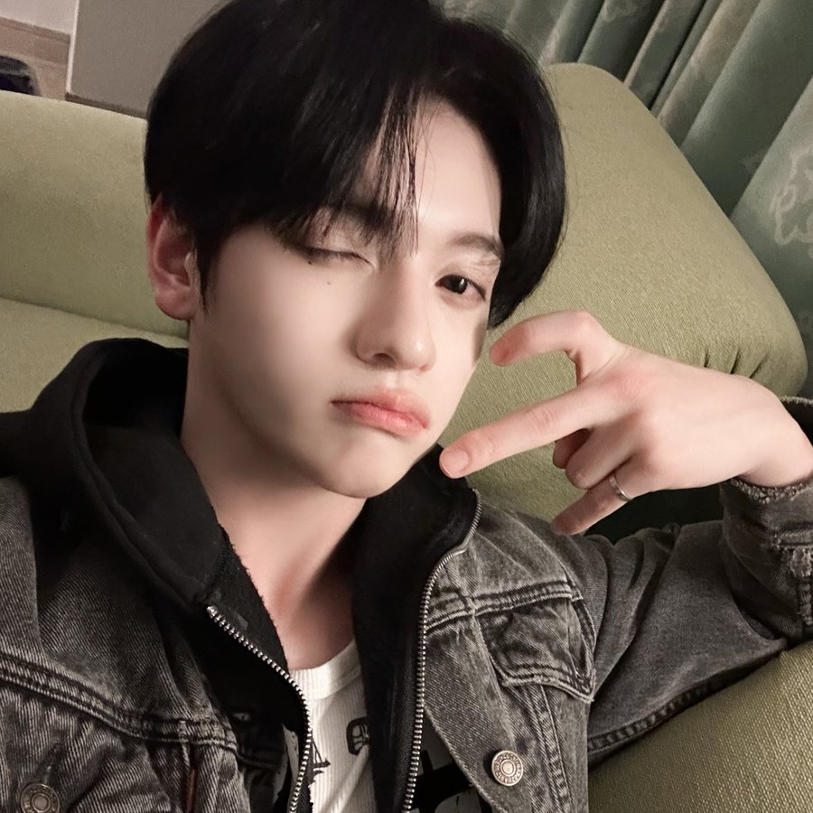 Latest photo of Sungyun (n.SSign)