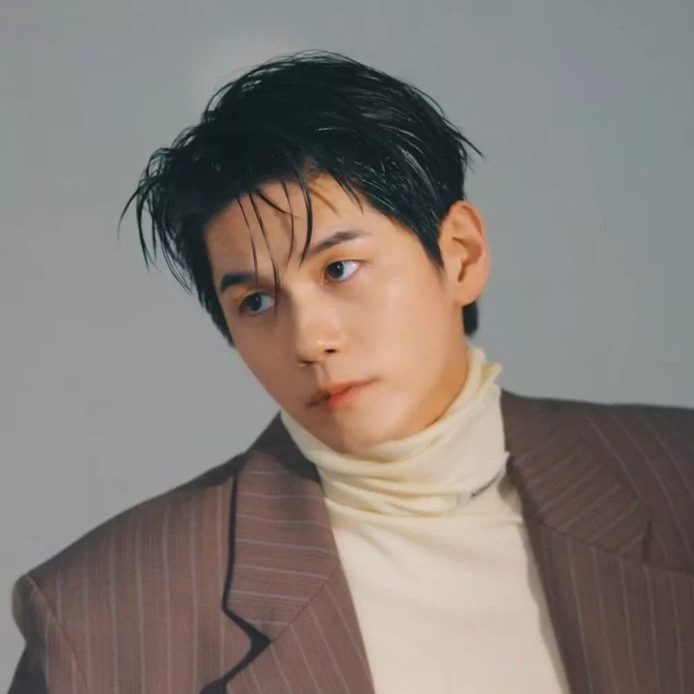 邕聖祐的最新照片