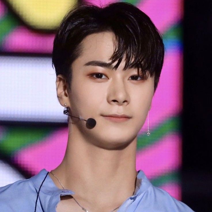 A moment captured by Moonbin (ASTRO)'s fan