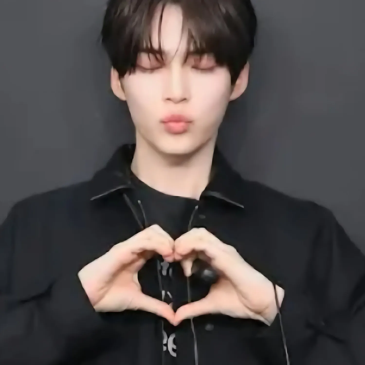 A moment captured by Sung Hanbin (ZEROBASEONE)'s fan