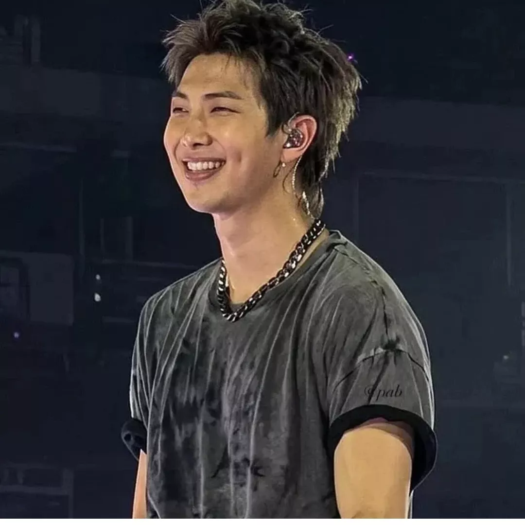 Behind-the-scenes cut of RM (BTS)