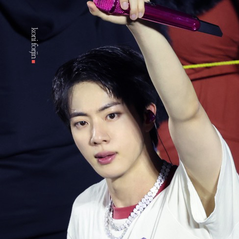 Potret di balik layar Jin (BTS)