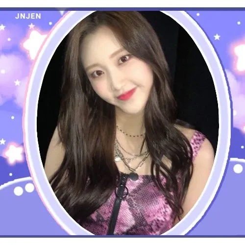Recent activity shot of Nayun (MOMOLAND)