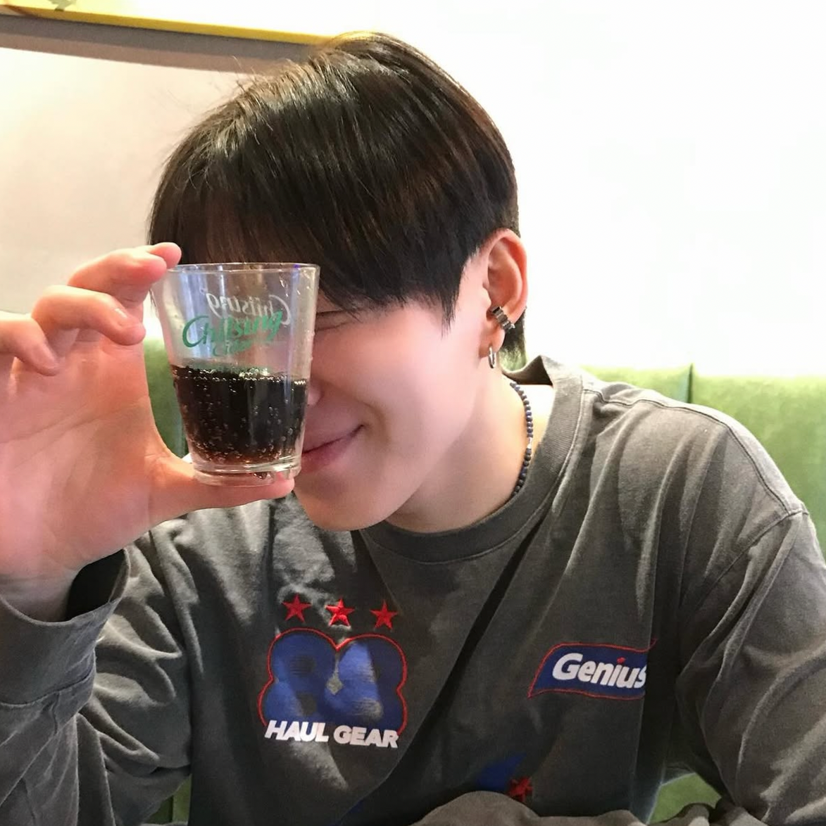 Behind-the-scenes cut of HEECHAN (DKB)