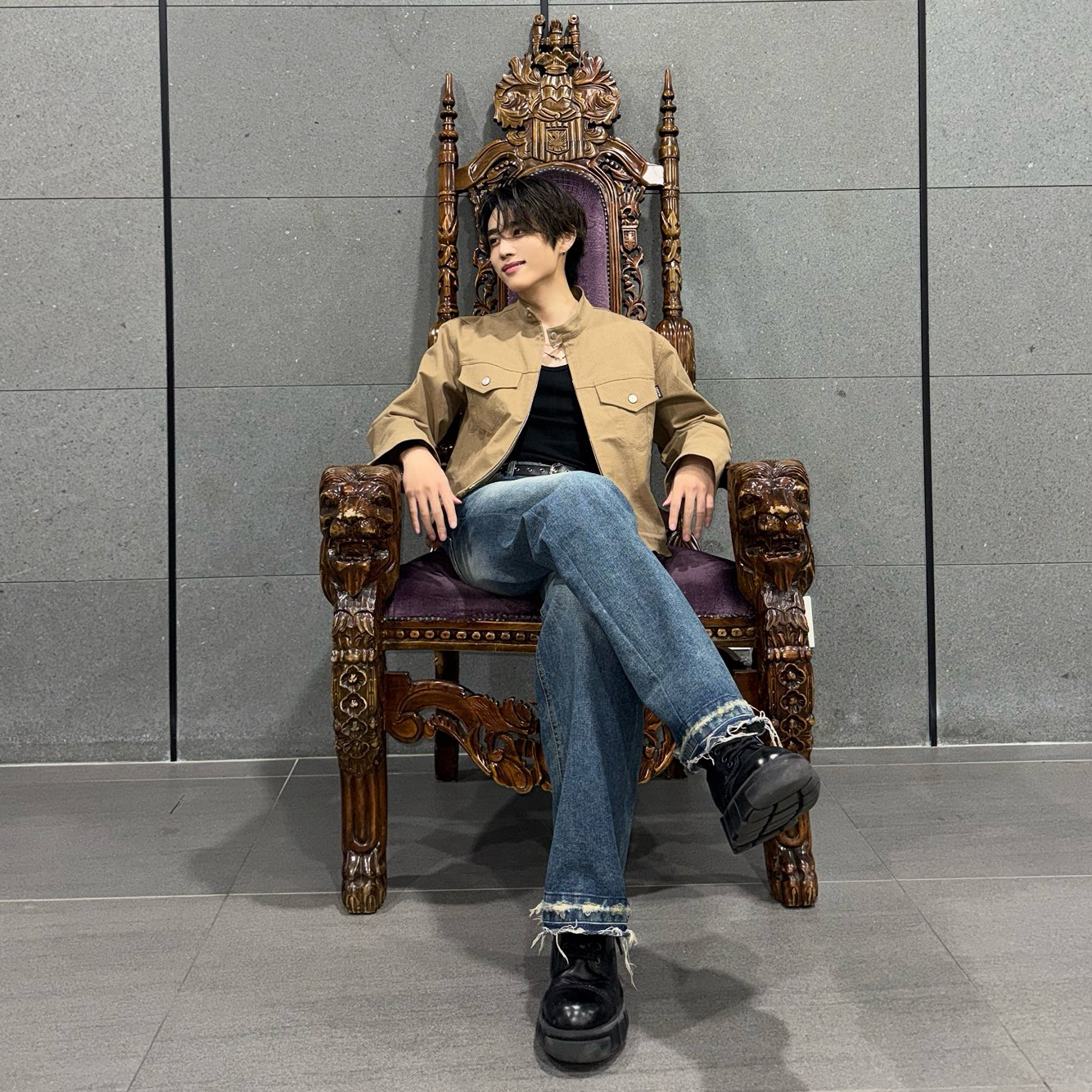 善旴 (THE BOYZ)的幕後花絮