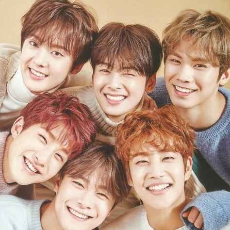 아스트로의 최신 사진