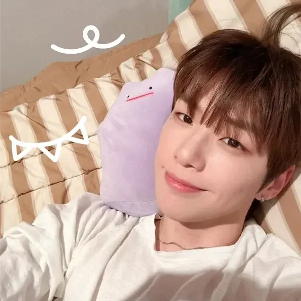 강다니엘의 비하인드 컷