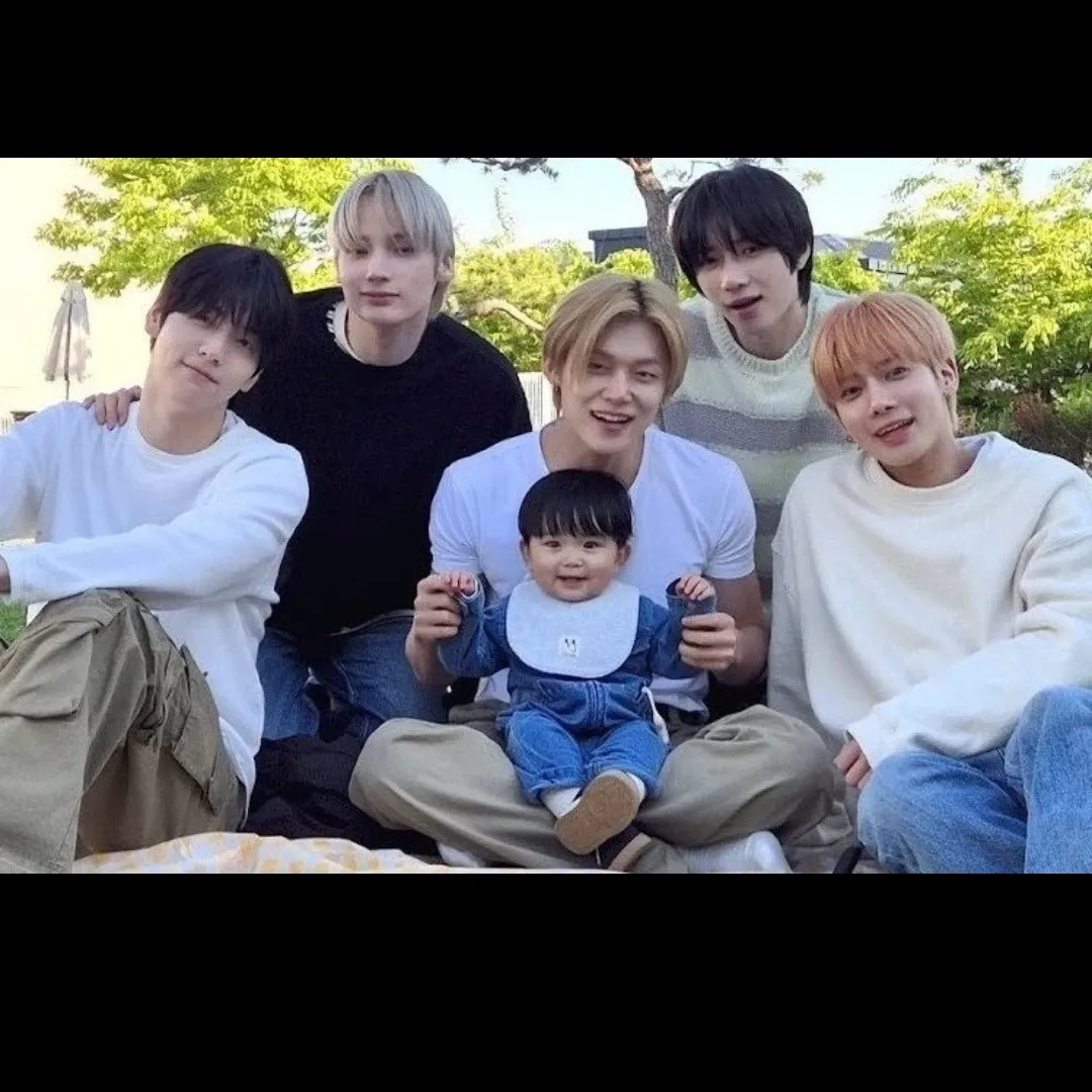 休寧凱 (TOMORROW X TOGETHER)的最新照片