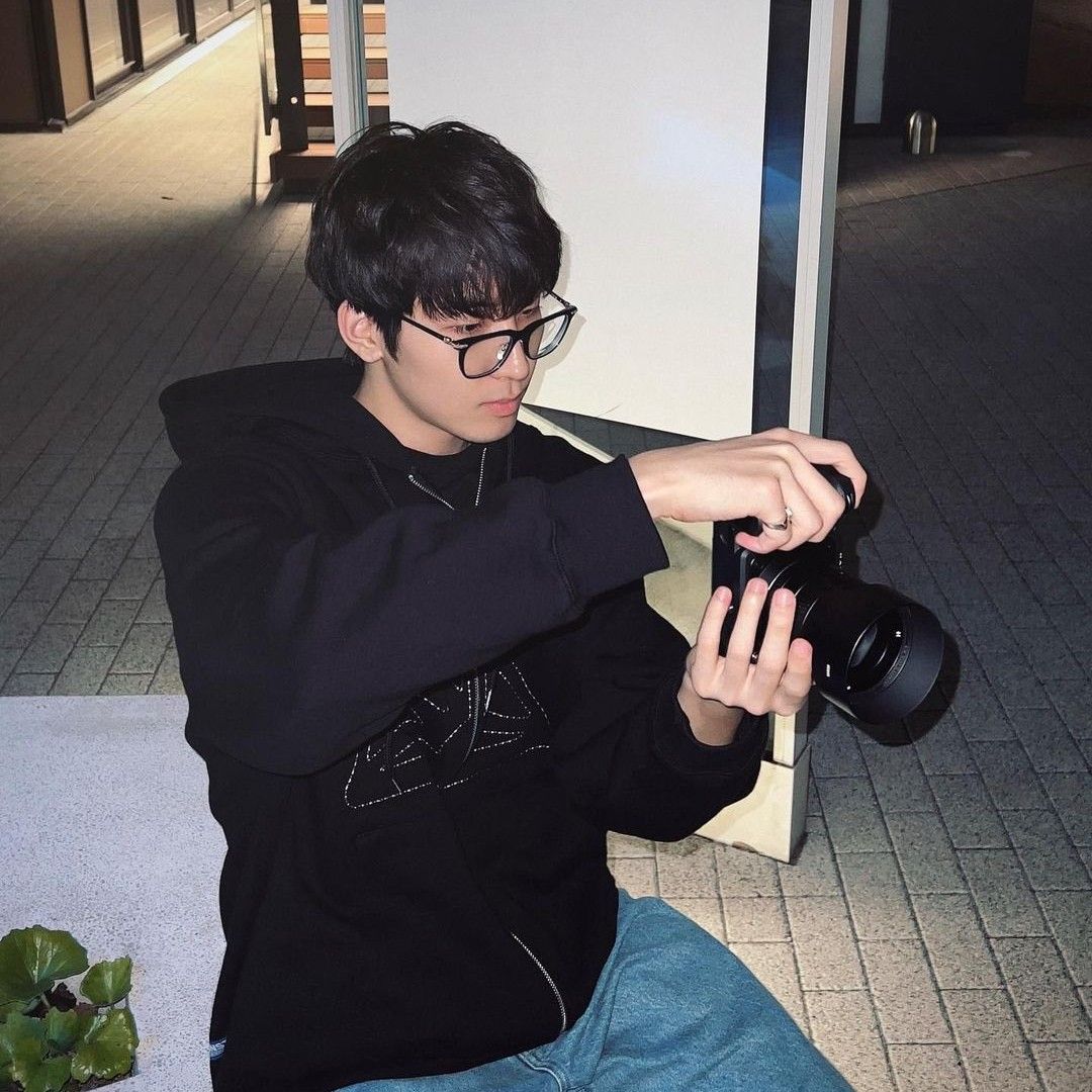 Behind-the-scenes cut of Wonwoo (SEVENTEEN)