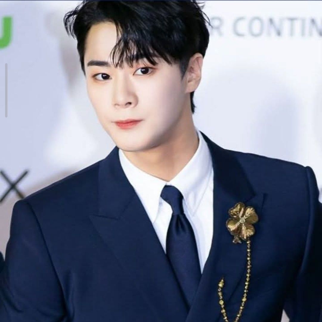 A moment captured by Moonbin (ASTRO)'s fan