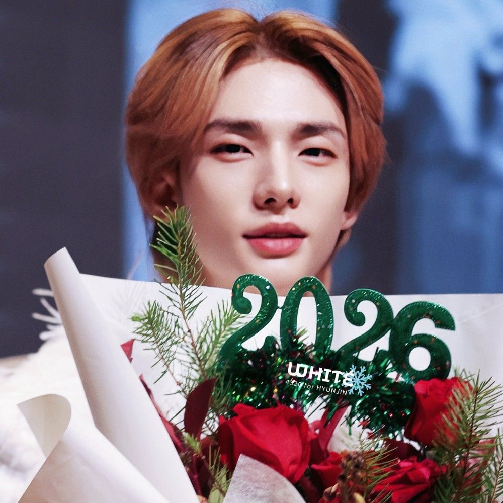 Latest photo of Hyunjin (Stray Kids)