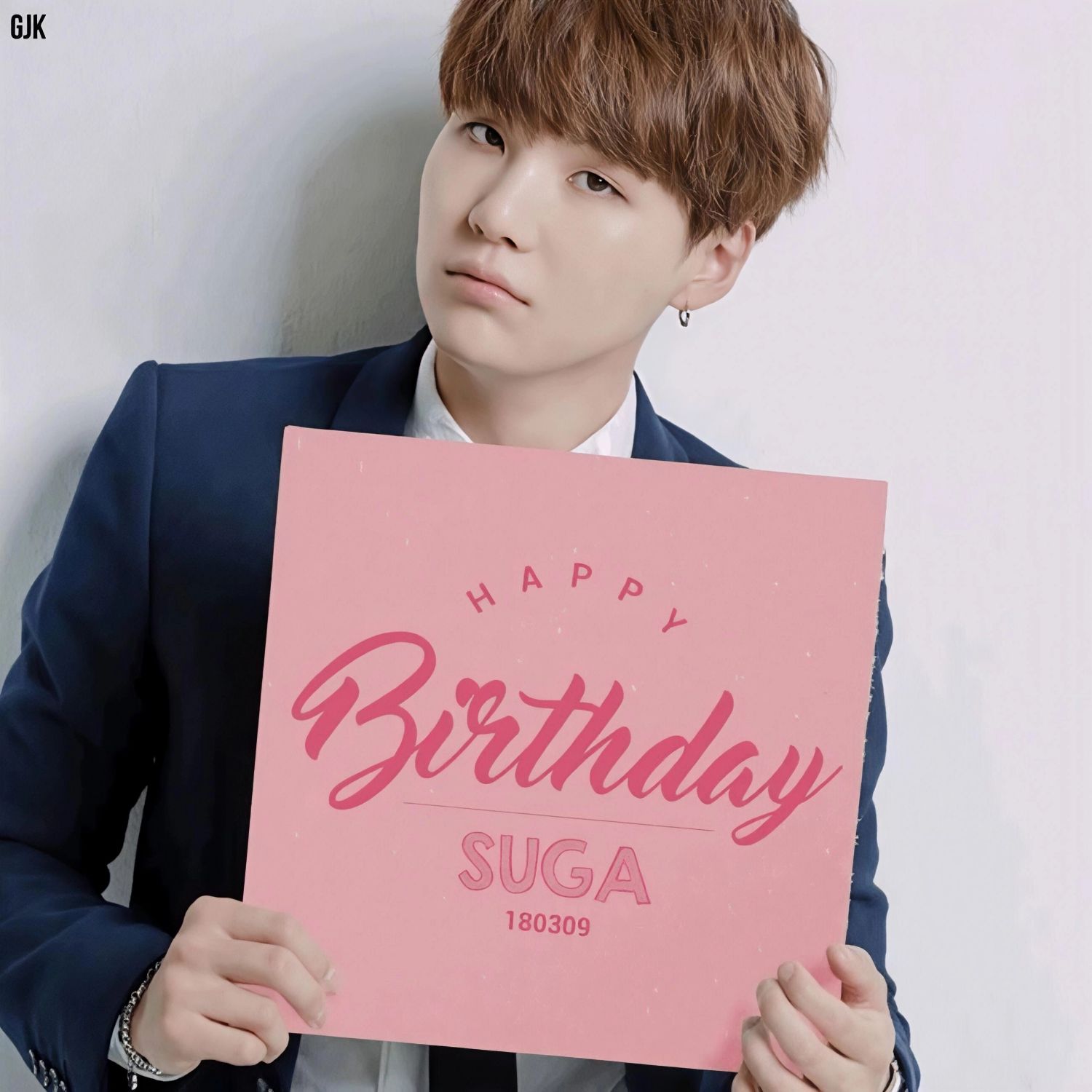 Behind-the-scenes cut of SUGA (BTS)