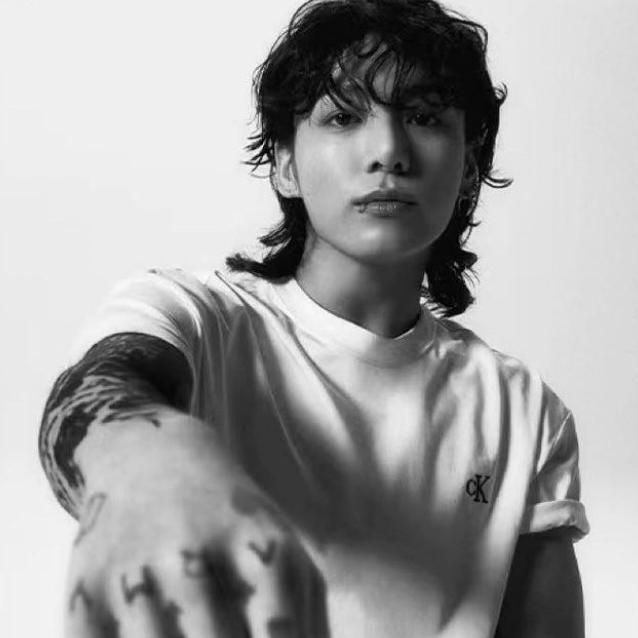 A moment captured by Jungkook (BTS)'s fan